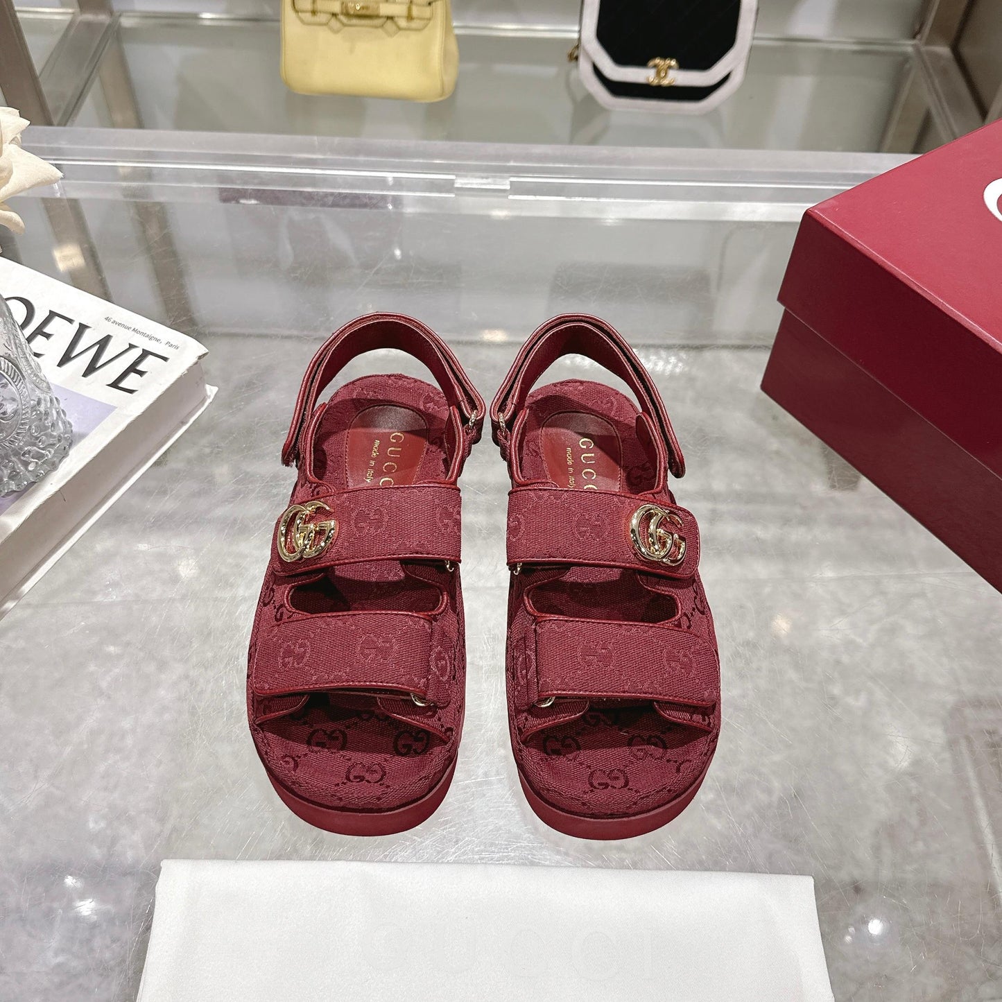 GUCCI - WOMEN'S SANDAL WITH DOUBLE G