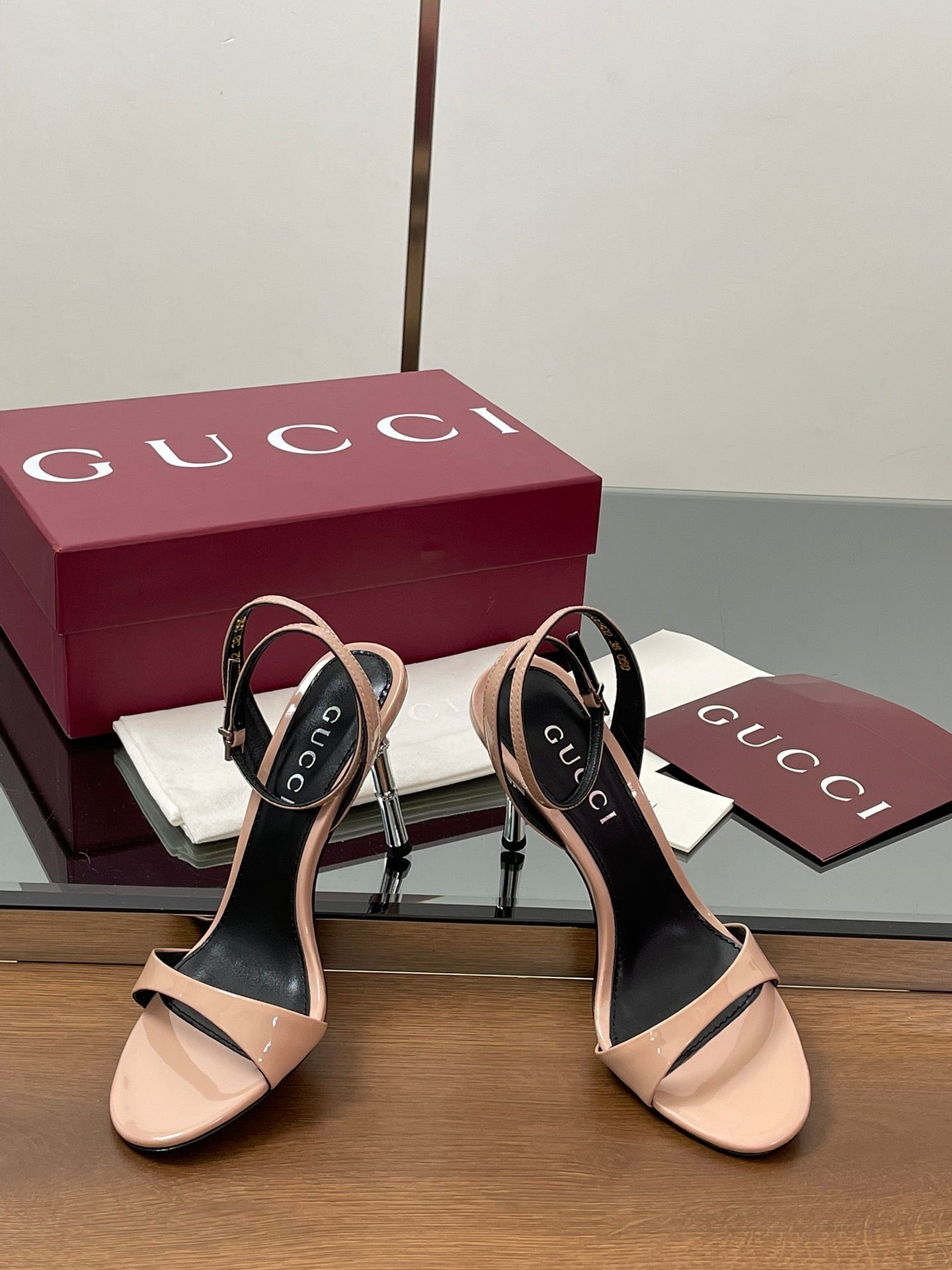 GUCCI - WOMEN'S SLINGBACK SANDAL