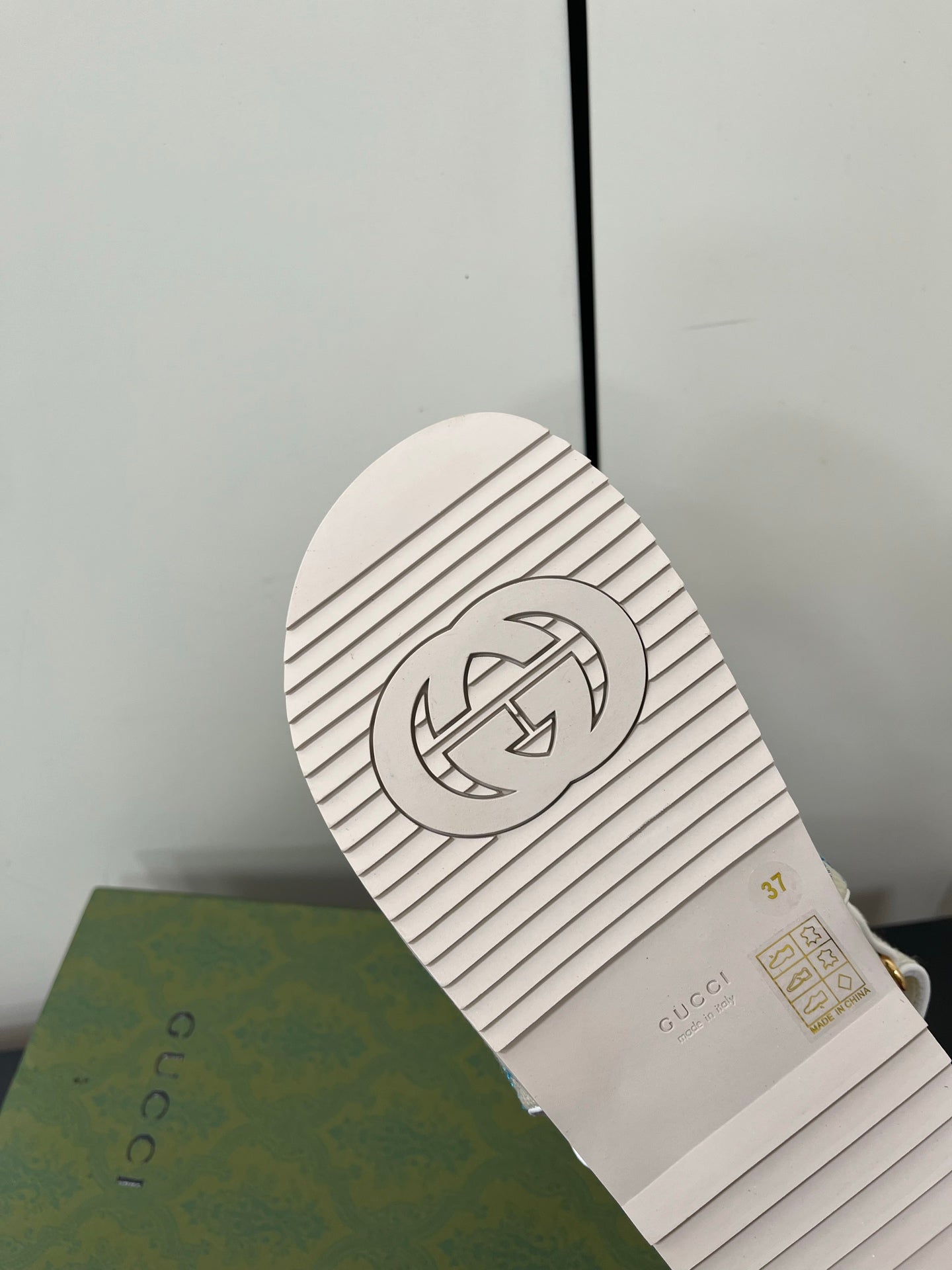GUCCI - sandals