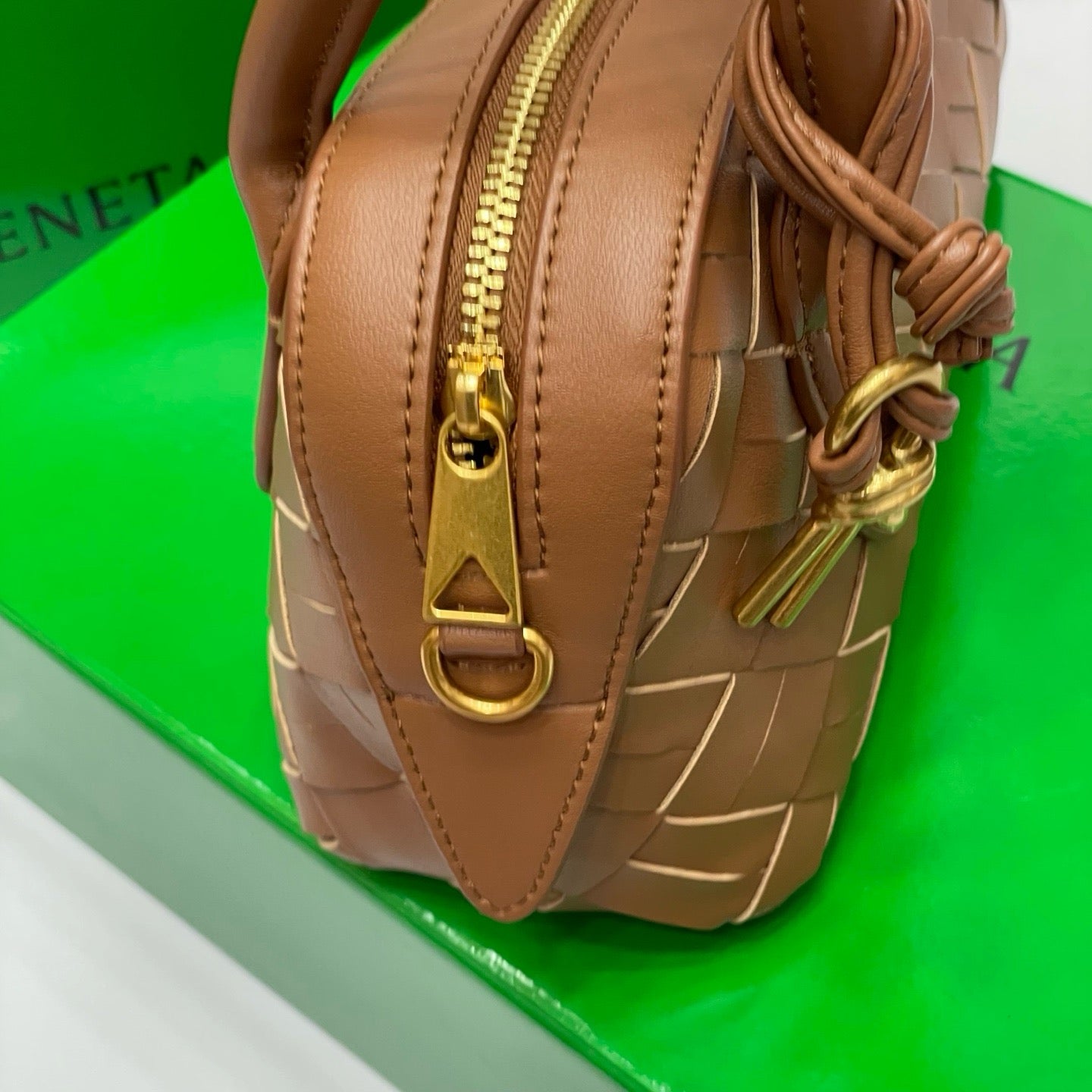 BOTTEGA VENETA- McCartney