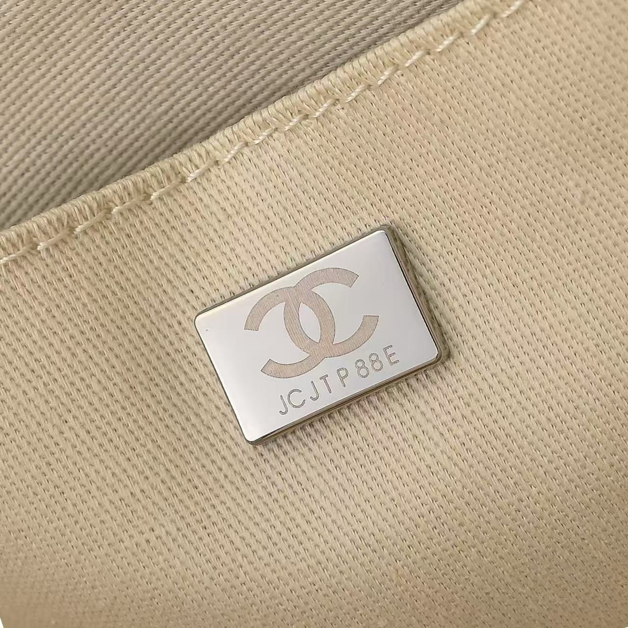 CHANEL - Deauville Bag