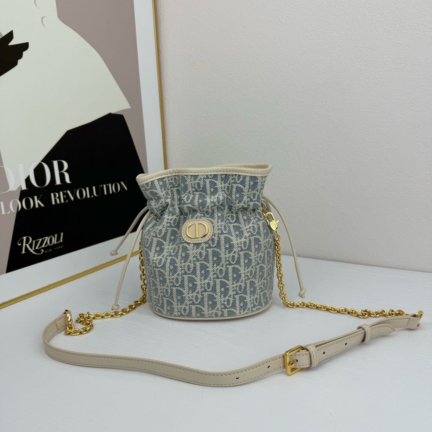 DIOR - oblique 30 montaigne