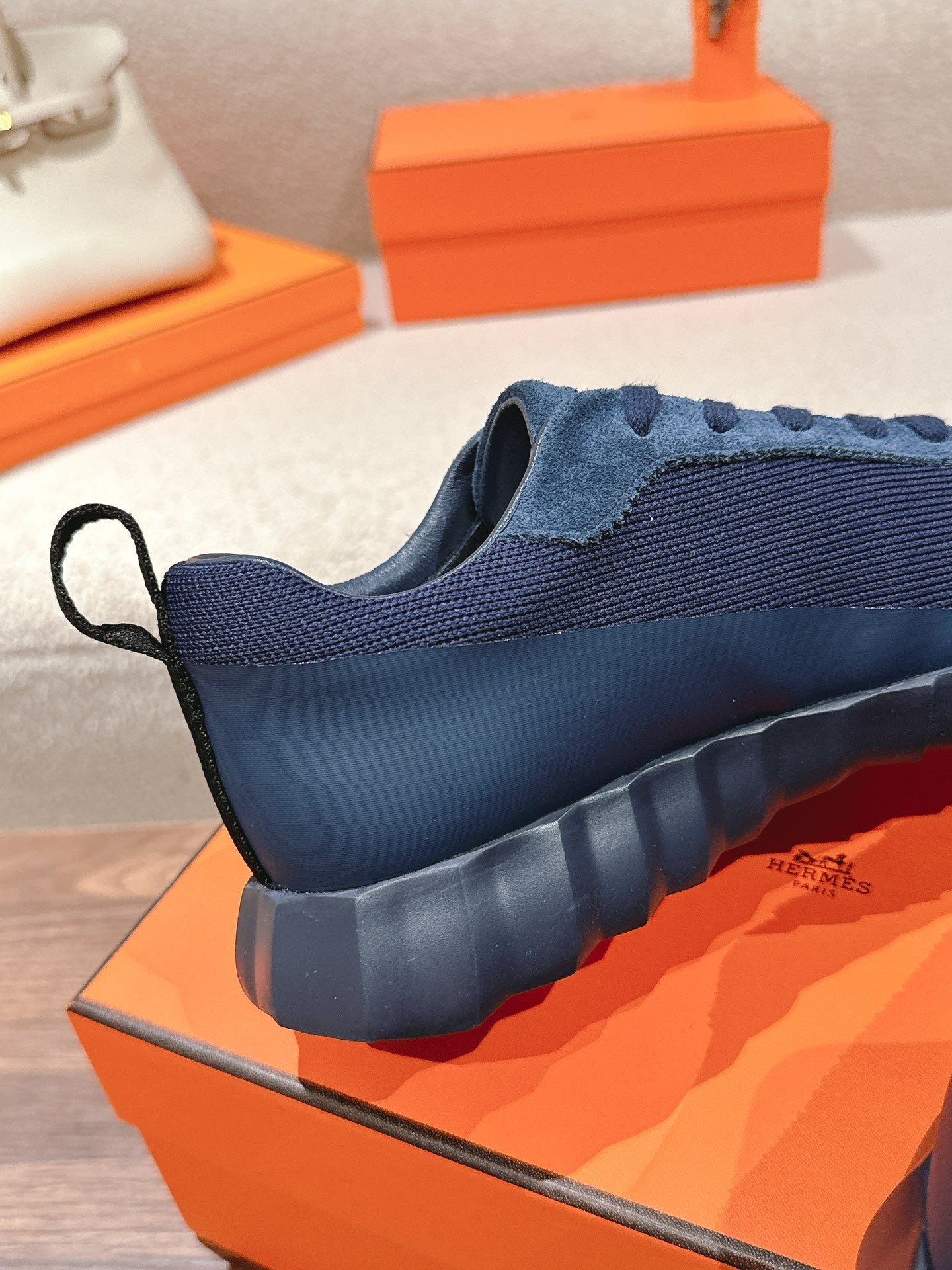 HERMES - Bouncing sneakers