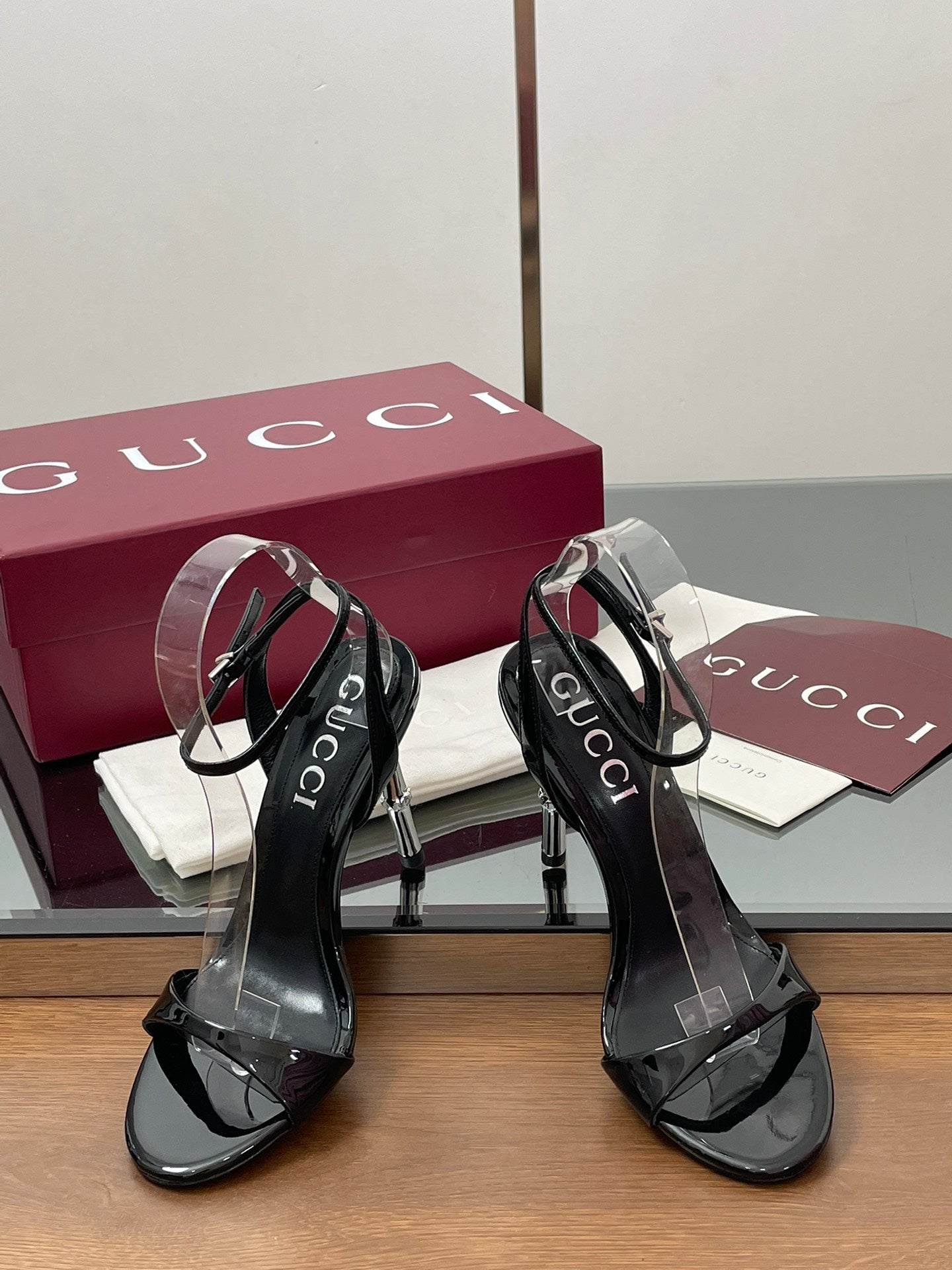 GUCCI - WOMEN'S SLINGBACK SANDAL