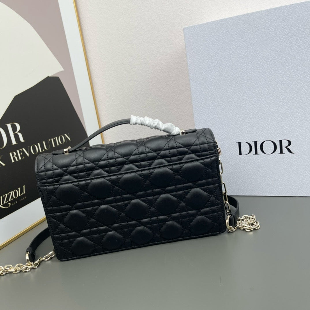 DIOR - miss dior