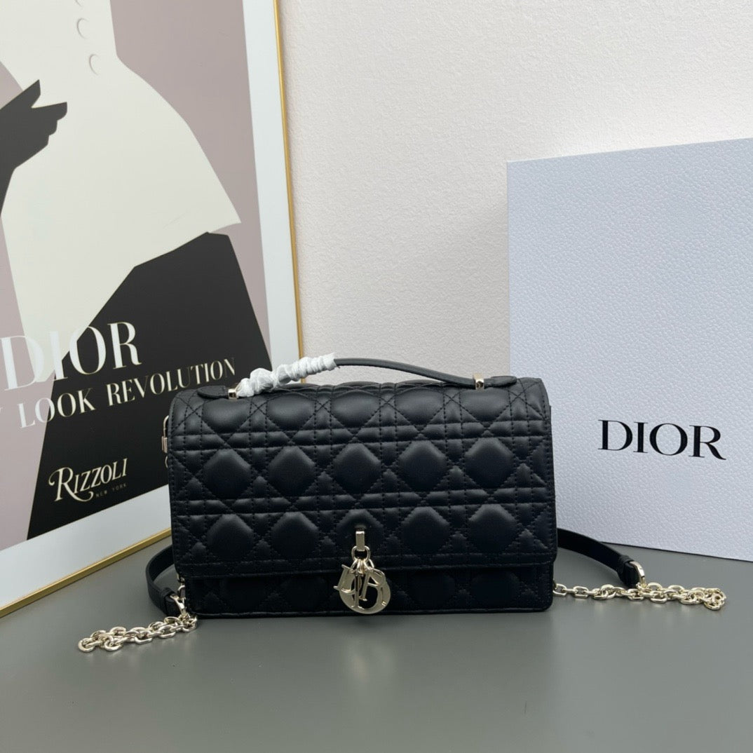 DIOR - miss dior