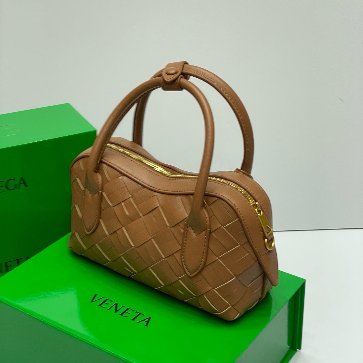 BOTTEGA VENETA- McCartney