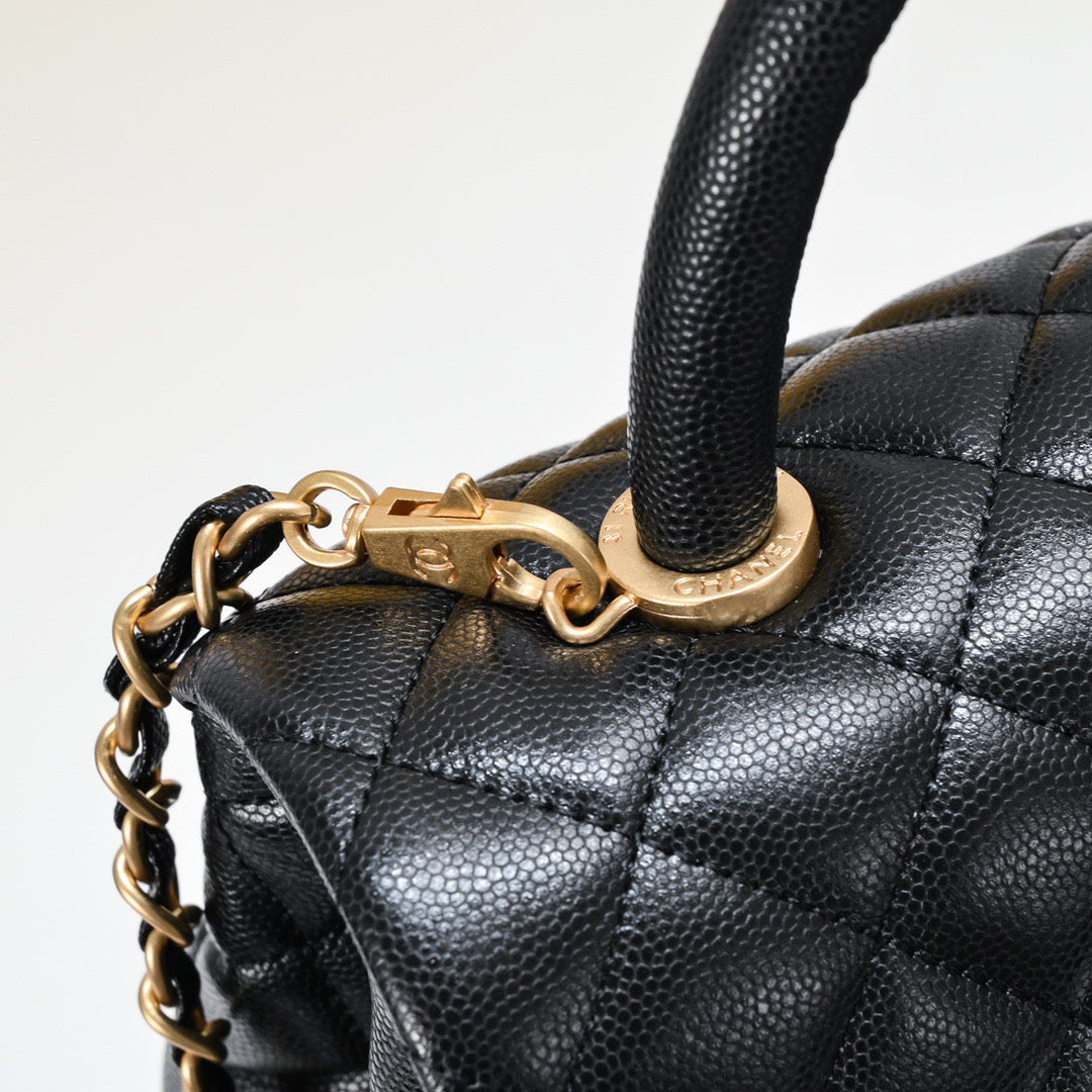 CHANEL - Handel bag