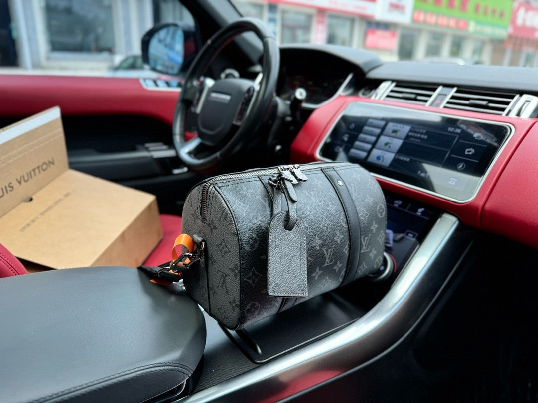 LOUIS VUITTON- Men’s Eclipse Reverse bag