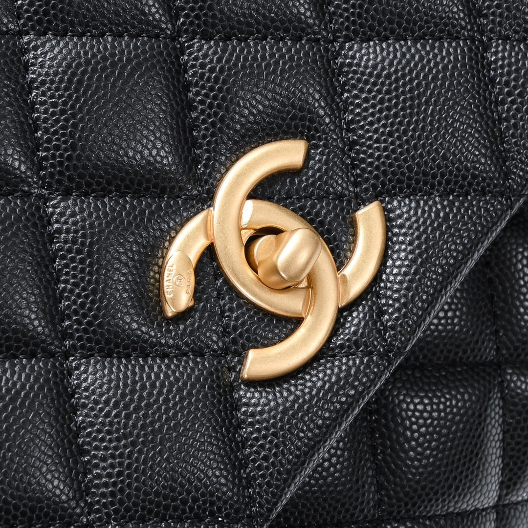 CHANEL - Handel bag