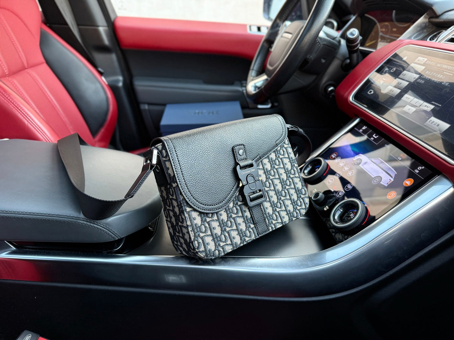DIOR - Men’s Oblique bag