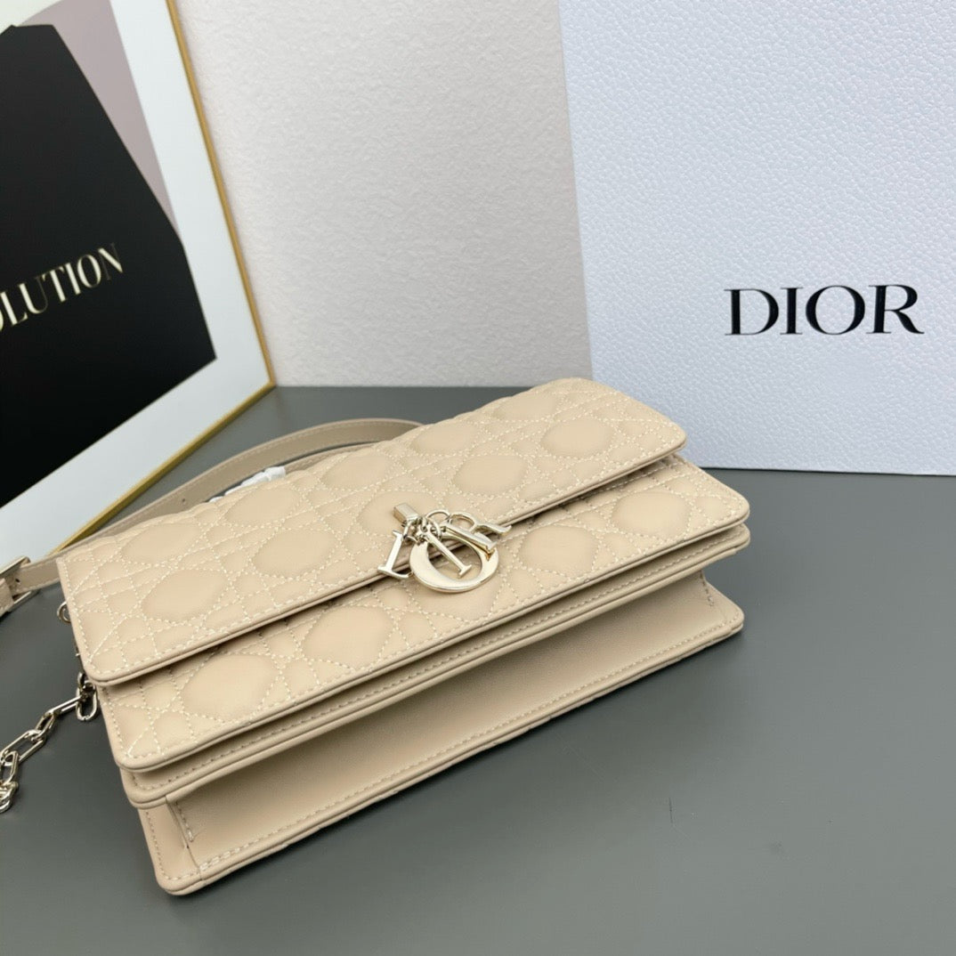 DIOR - miss dior