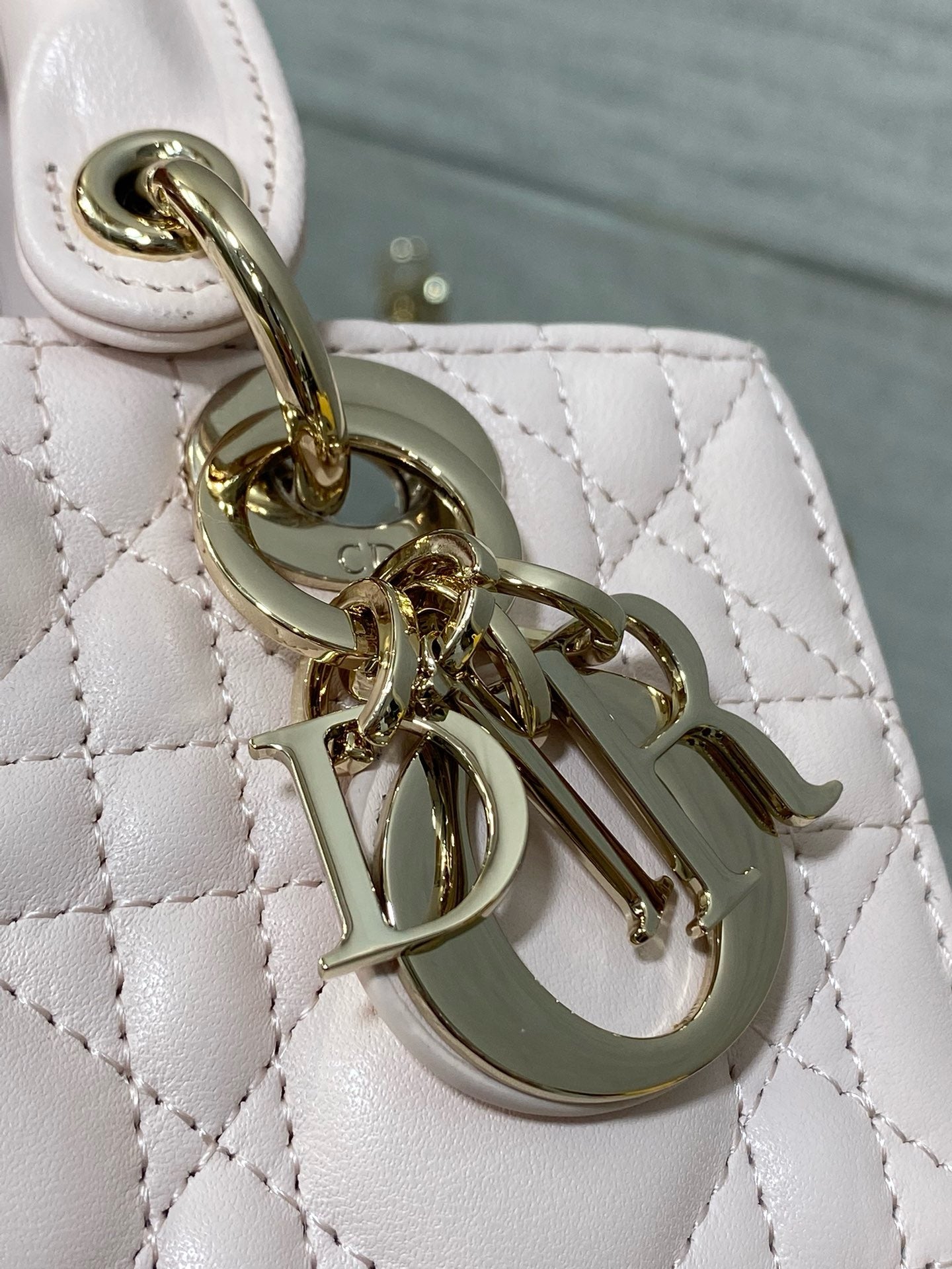 DIOR - D Joy bag