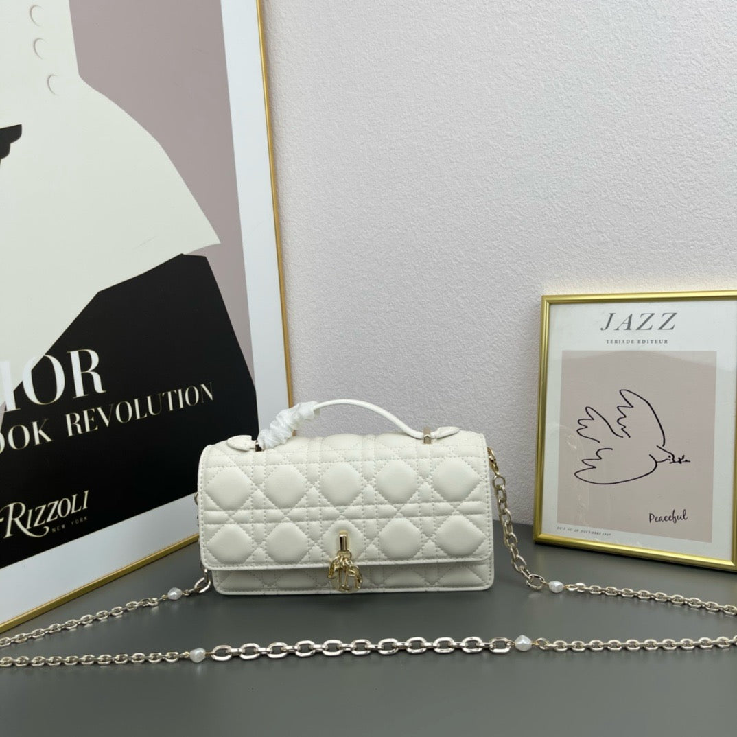 DIOR - lady dior