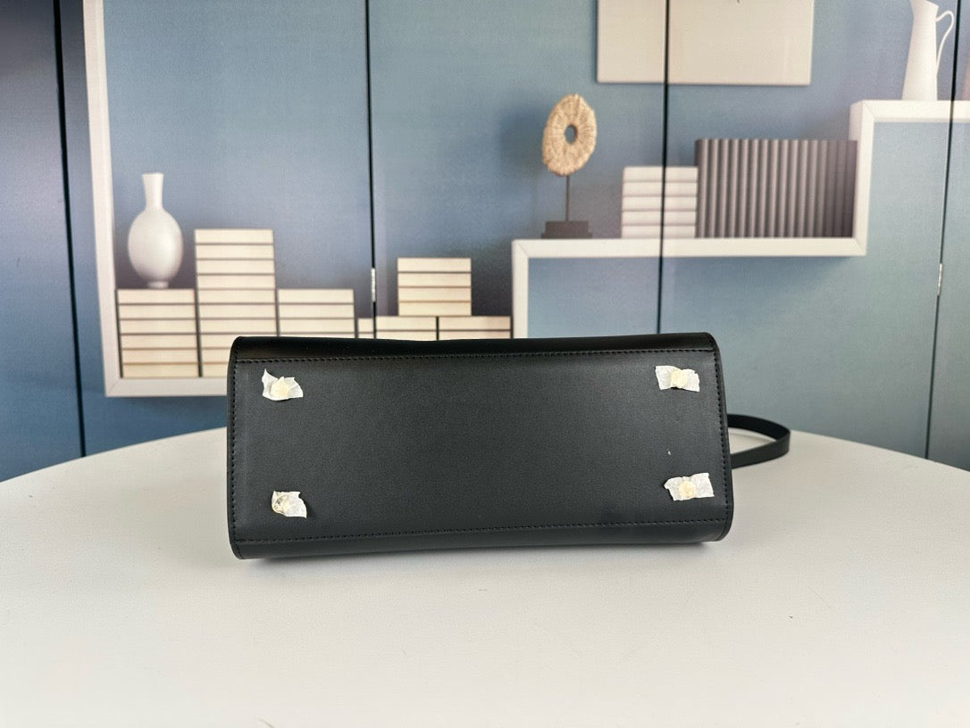 SAINT LAURENT- Black Leather Handbag