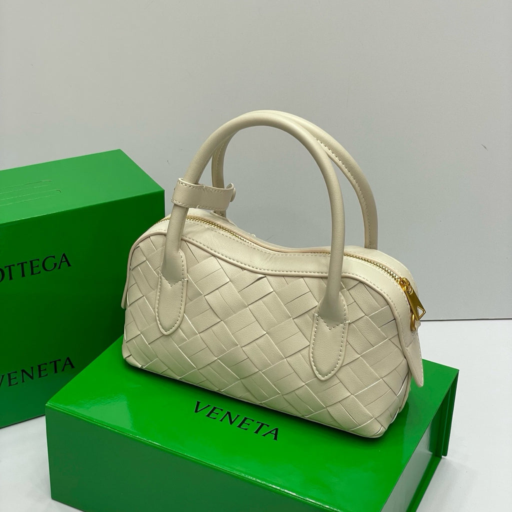 BOTTEGA VENETA- McCartney