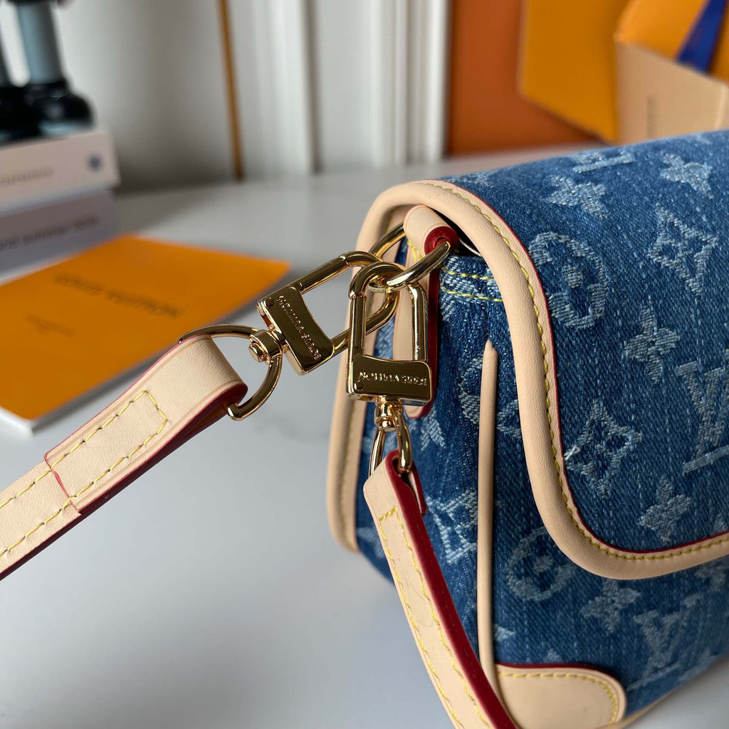 LOUIS VUITTON - Diane