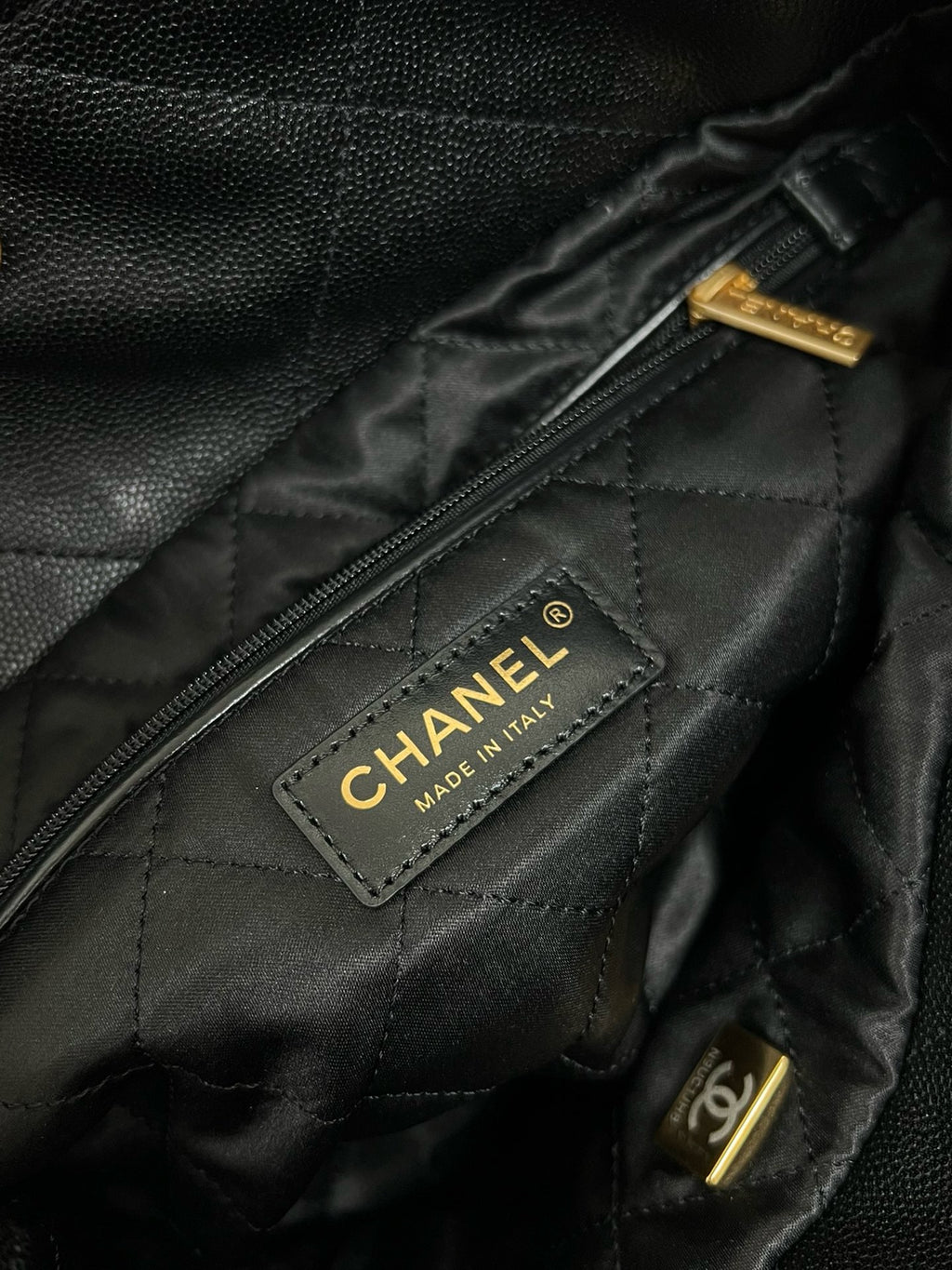 CHANEL - Shiny Calfskin & Gold-Tone Metal