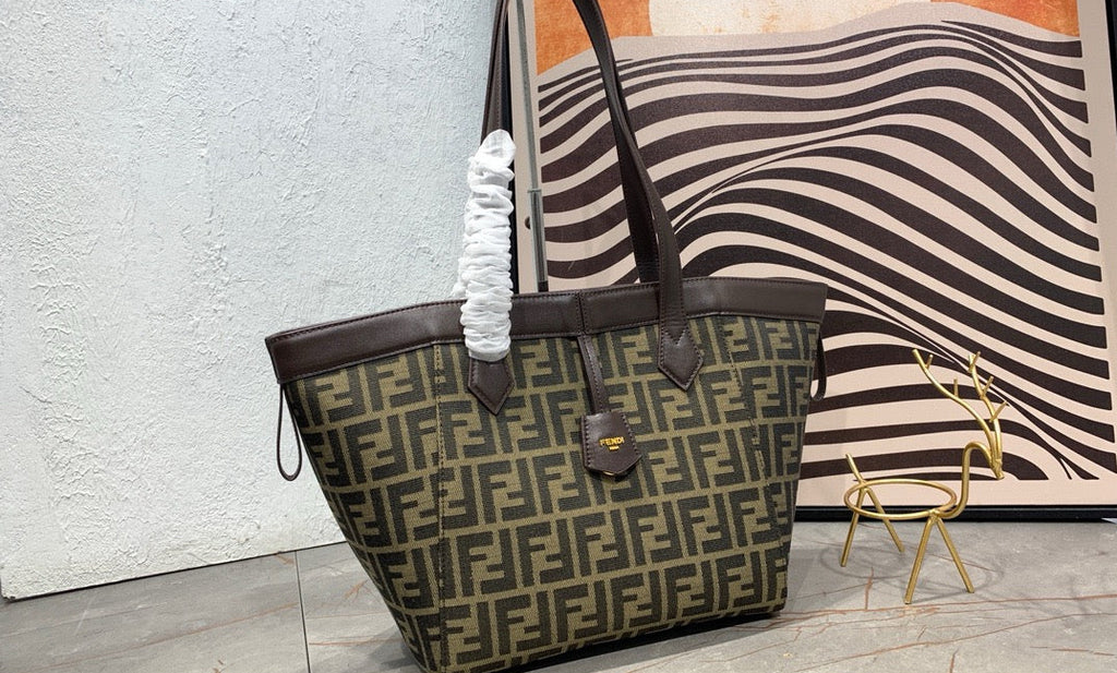 FENDI - Brown FF jacquard fabric bag