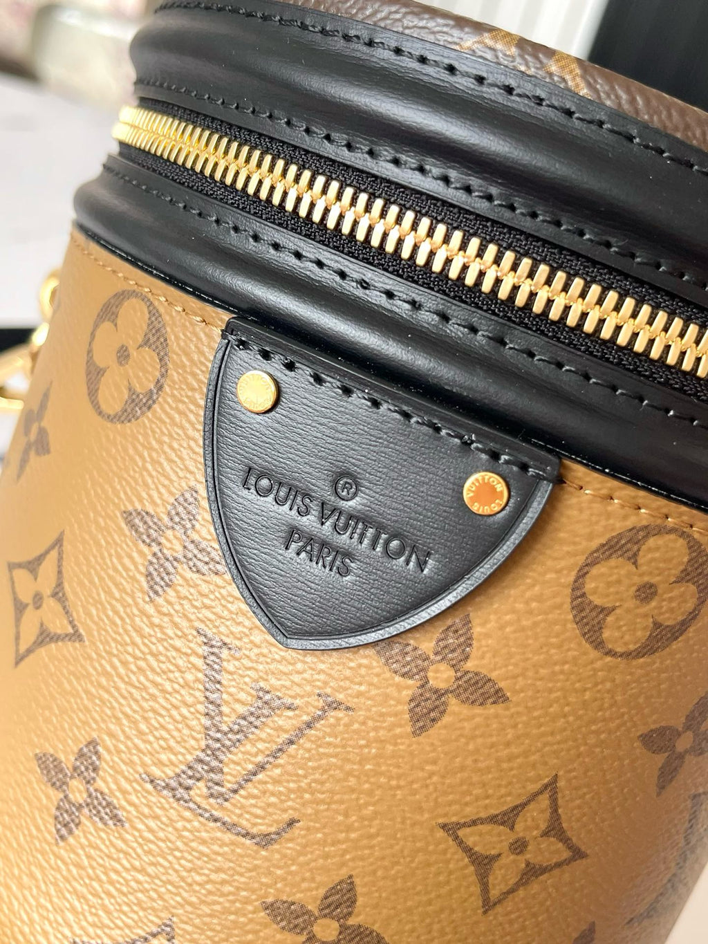 LOUIS VUITTON- Cannes