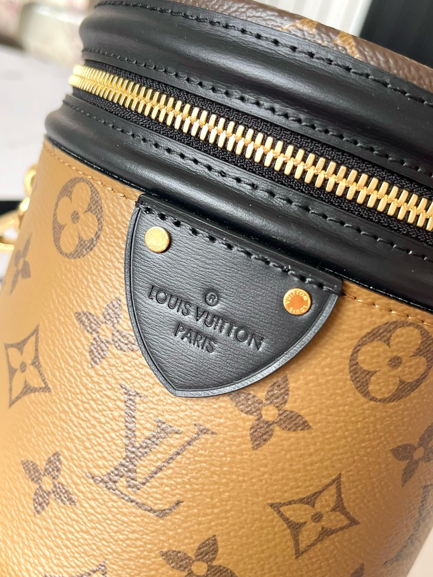 LOUIS VUITTON- Cannes