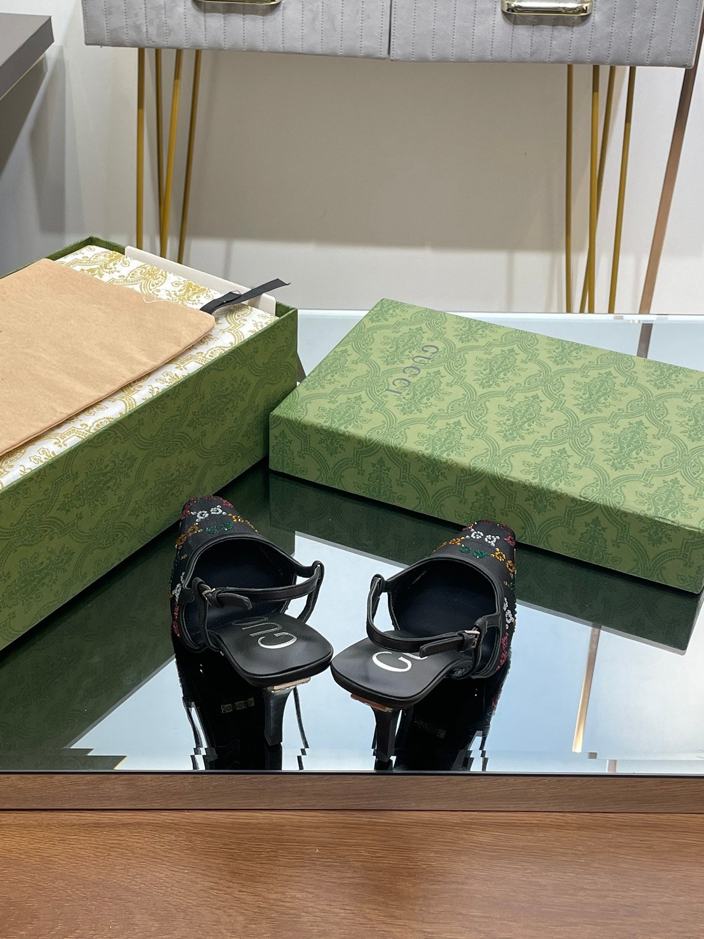 GUCCI - Square Toe Crystal Rhinestone Pumps