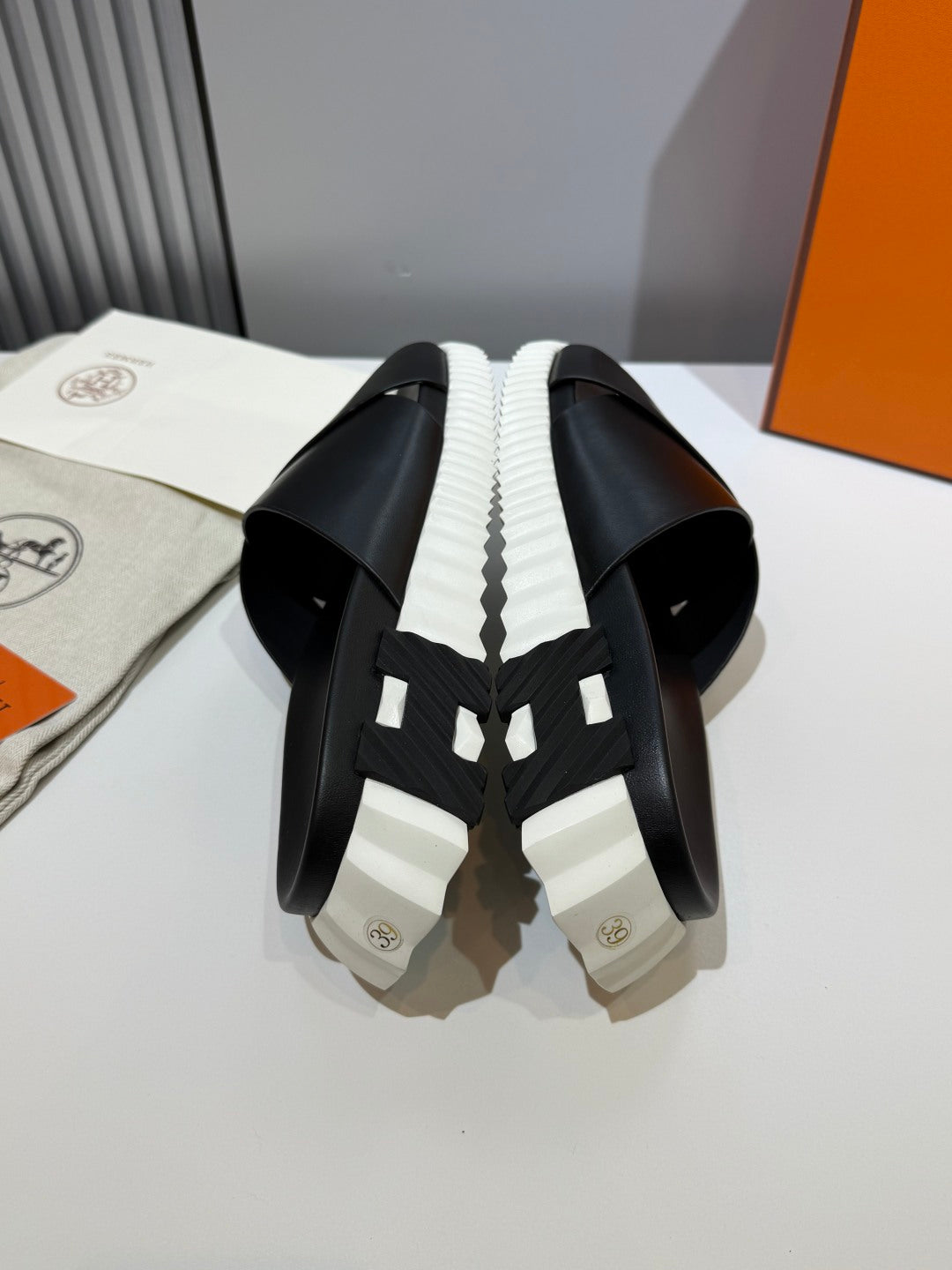 HERMES - Sandals