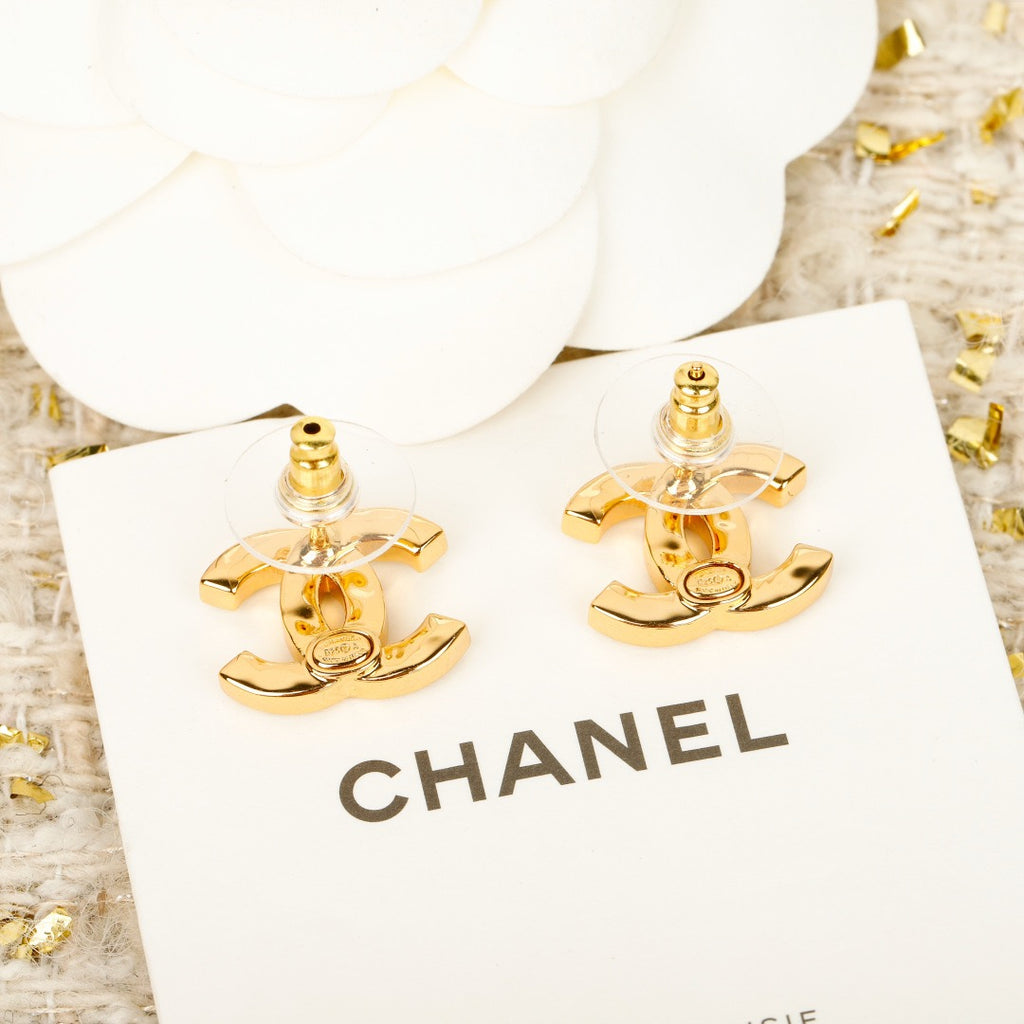 CHANEL - earrings