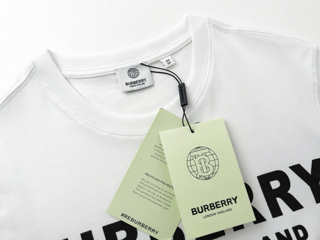 BURBERRY - T-shirt