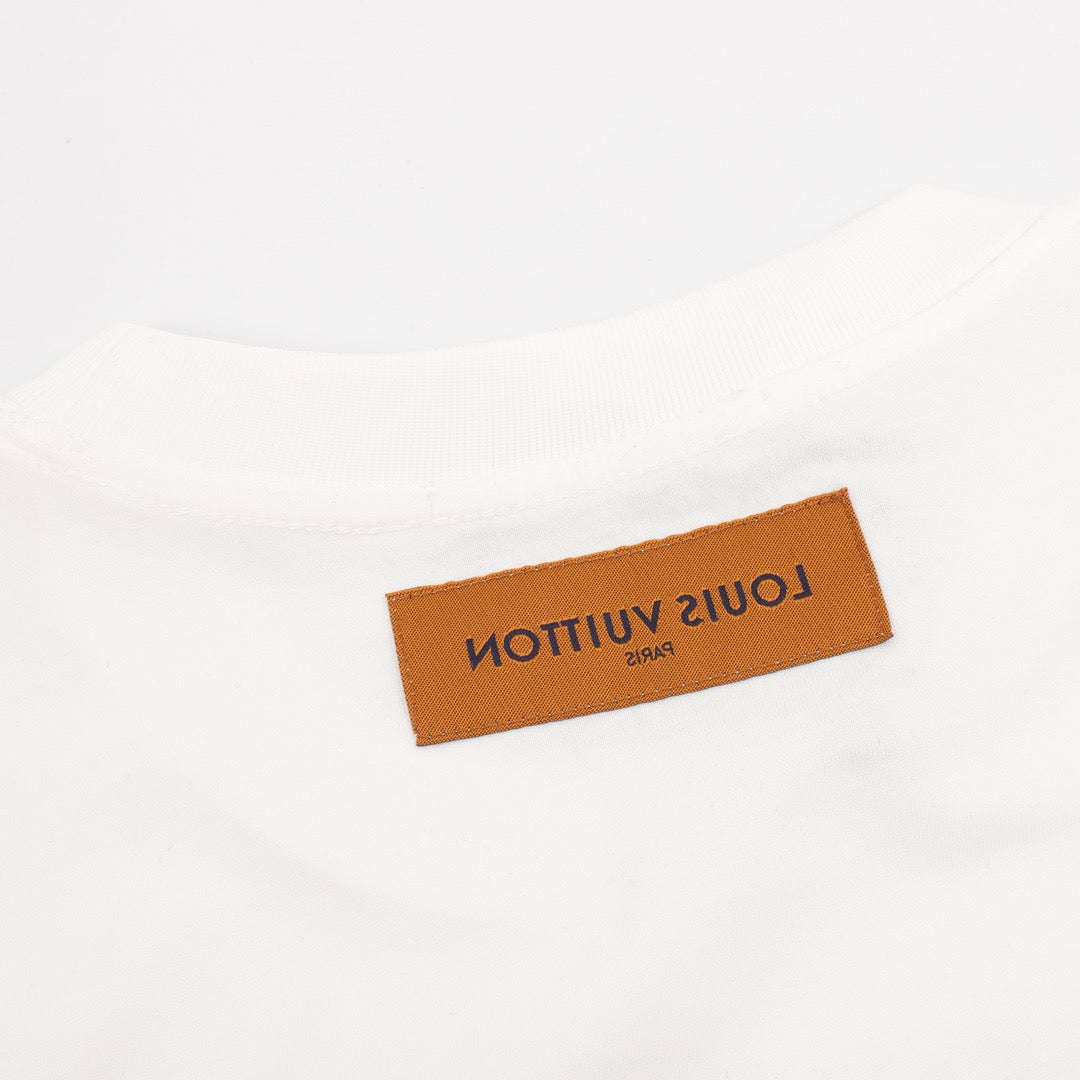 LOUIS VUITTON - T-shirt