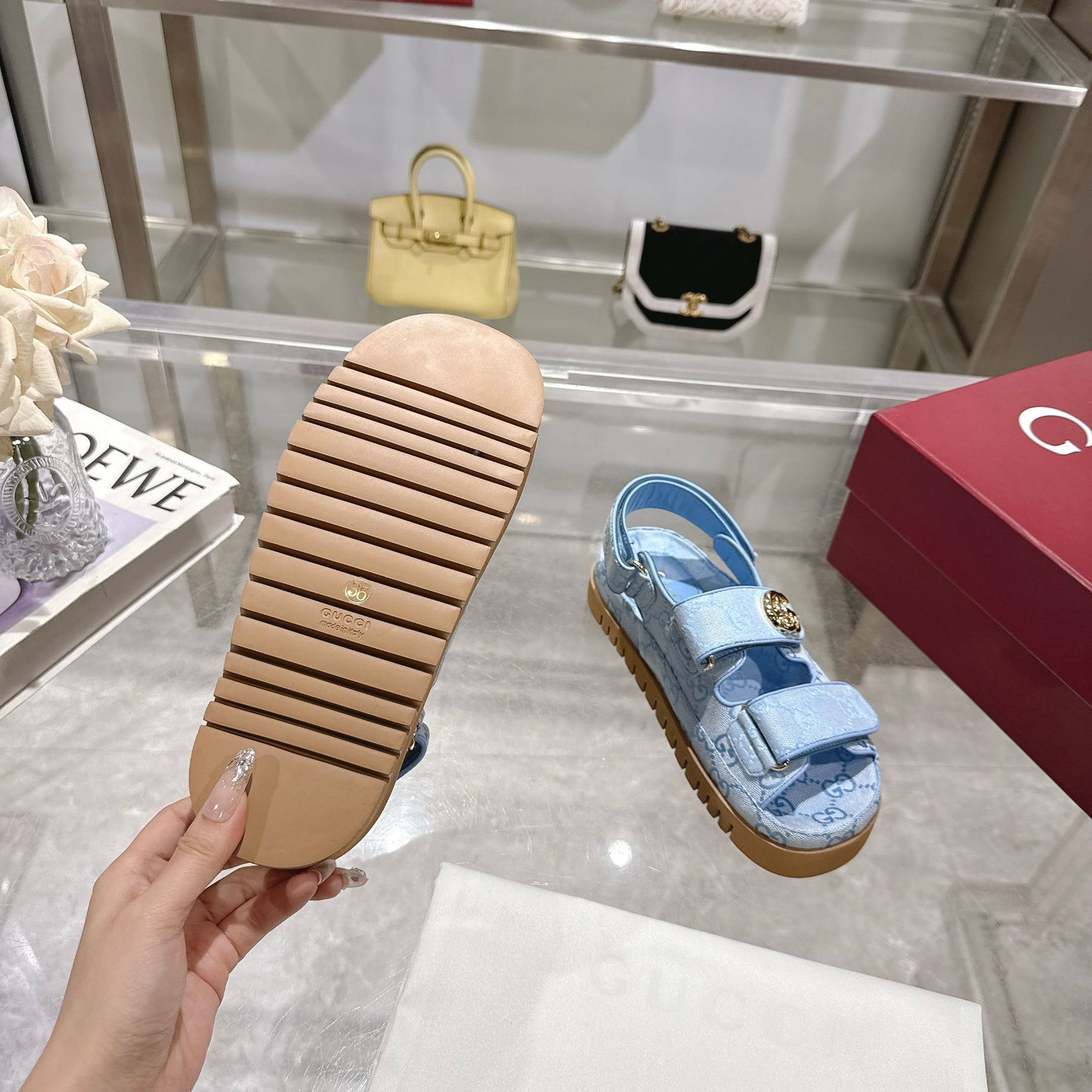GUCCI - WOMEN'S SANDAL WITH DOUBLE G