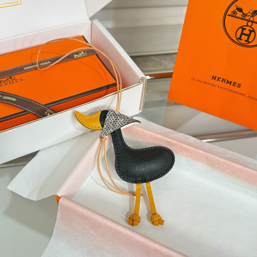 BOTTEGA VENETA - Intrecciato Leather Bag Charm
