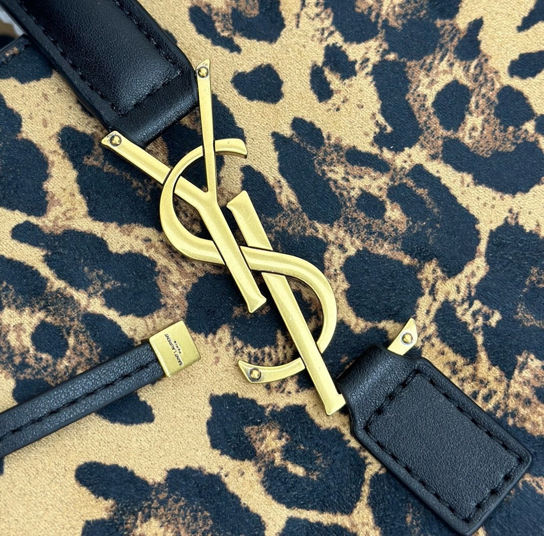 SAINT LAURENT - bea tote in grained leather