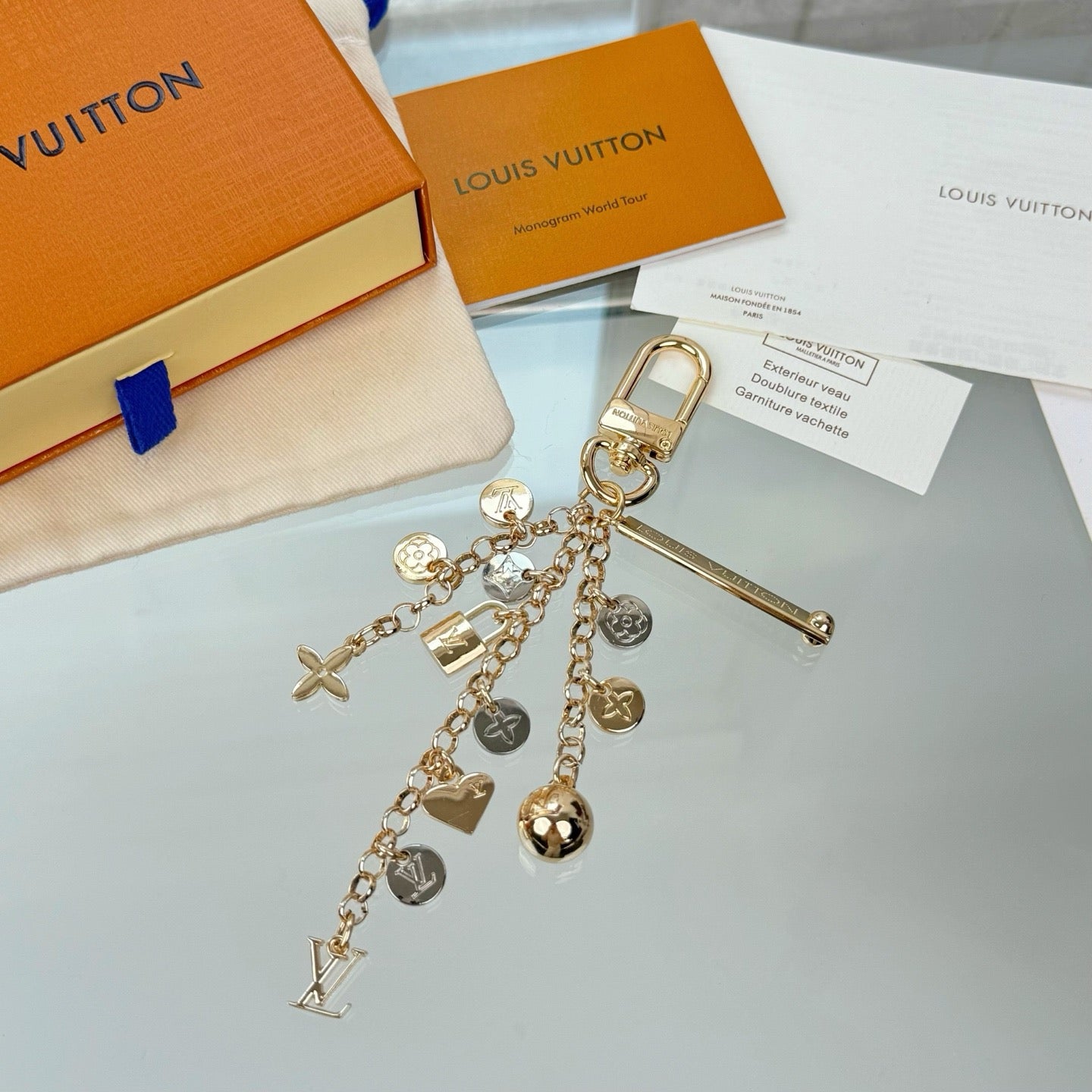 LOUIS VUITTON - bag charm