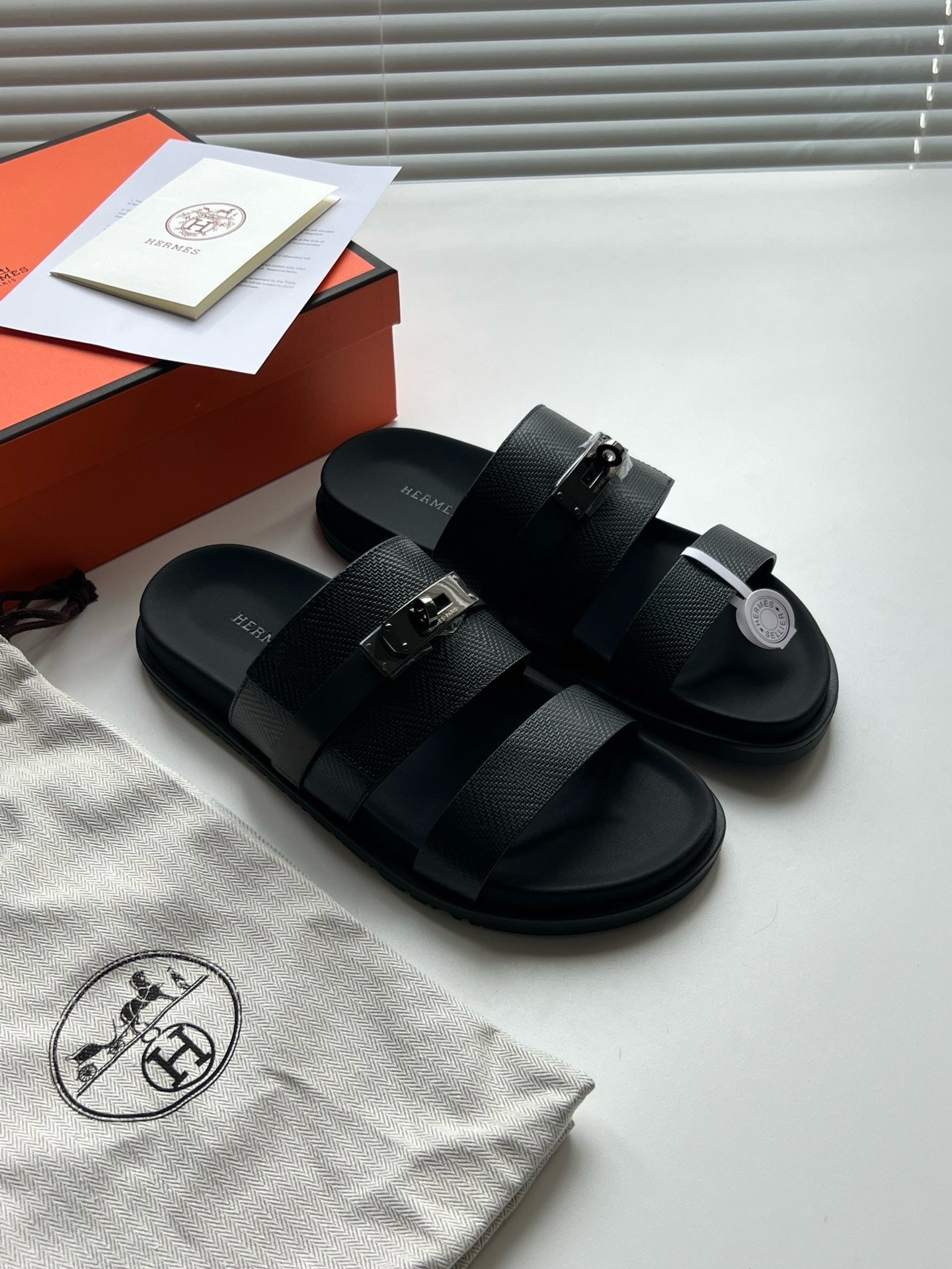 HERMES - Men’s Slippers