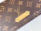 LOUIS VITTON - Wallet On Chain Lily