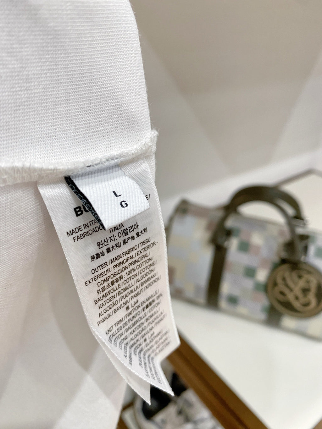 BURBERRY - T-shirt