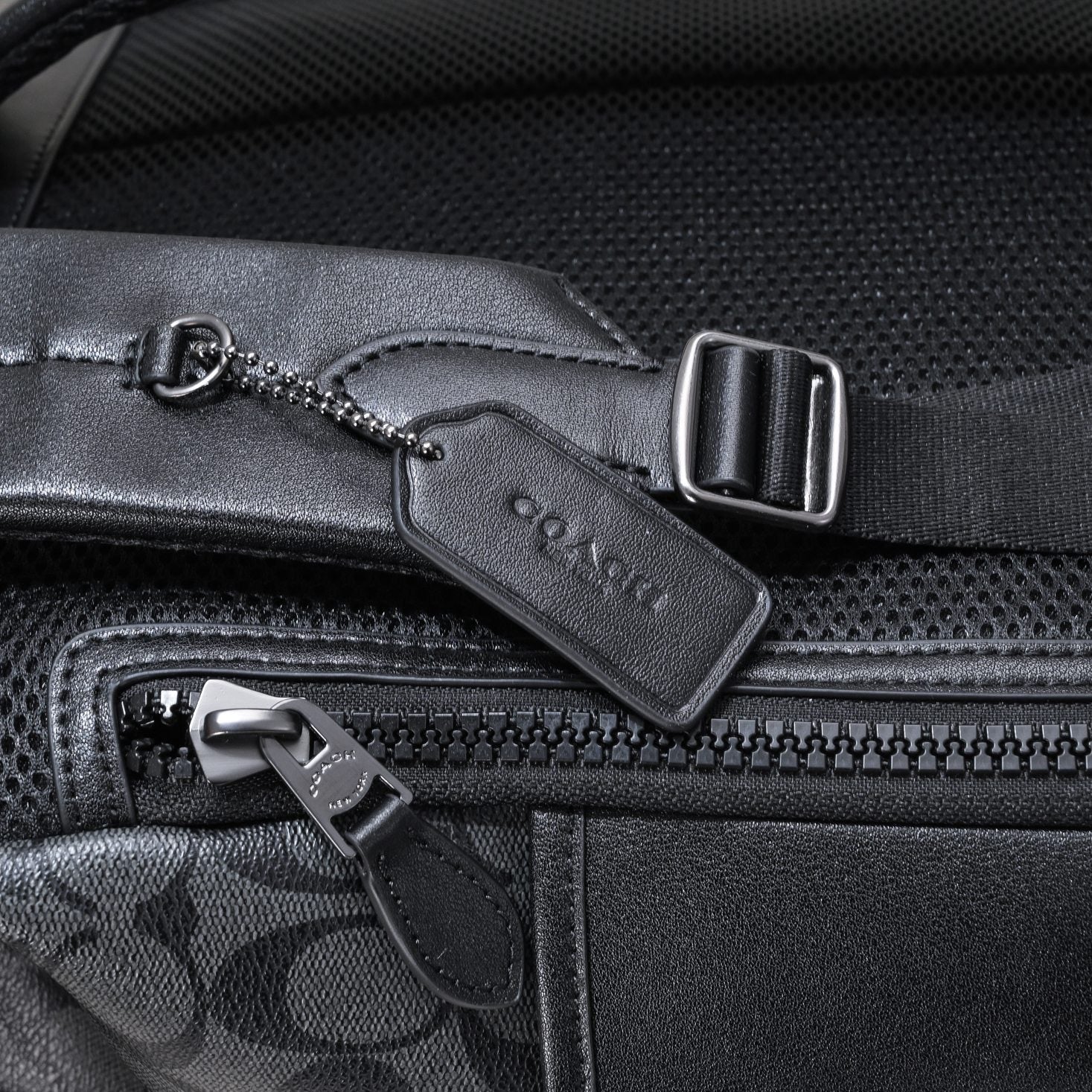 COACH - Hitch Backpack