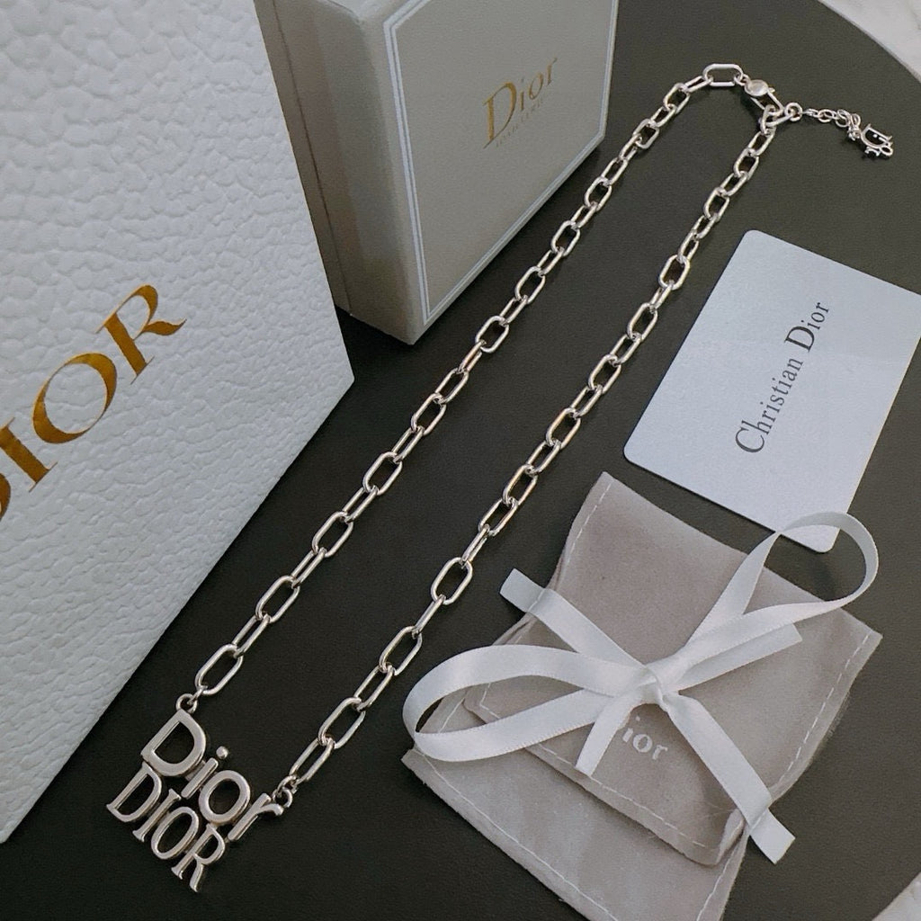 DIOR - Oblique Pendant Necklace