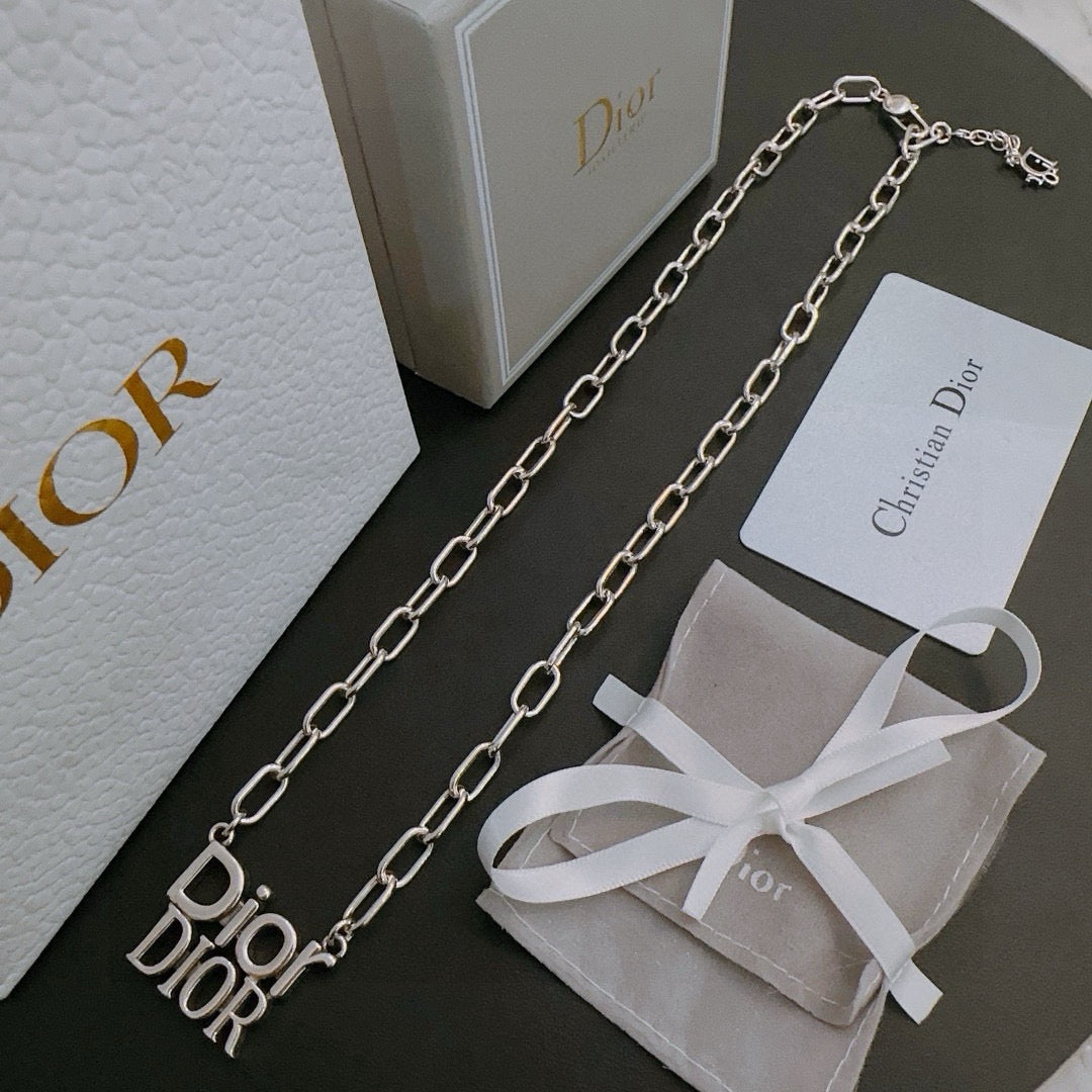 DIOR - Oblique Pendant Necklace