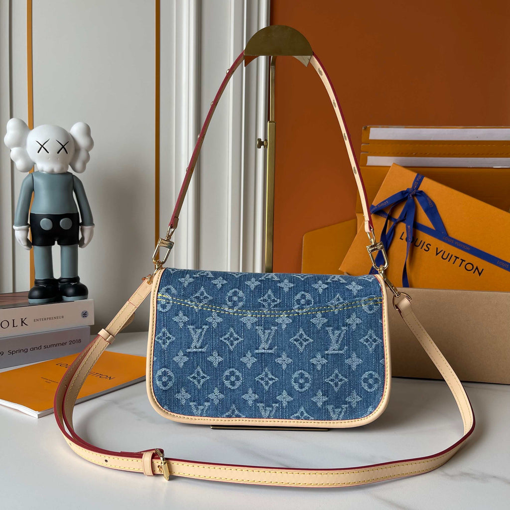 LOUIS VUITTON - Diane