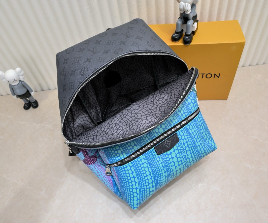 LOUIS VUITTON - LV x YK Discovery Backpack