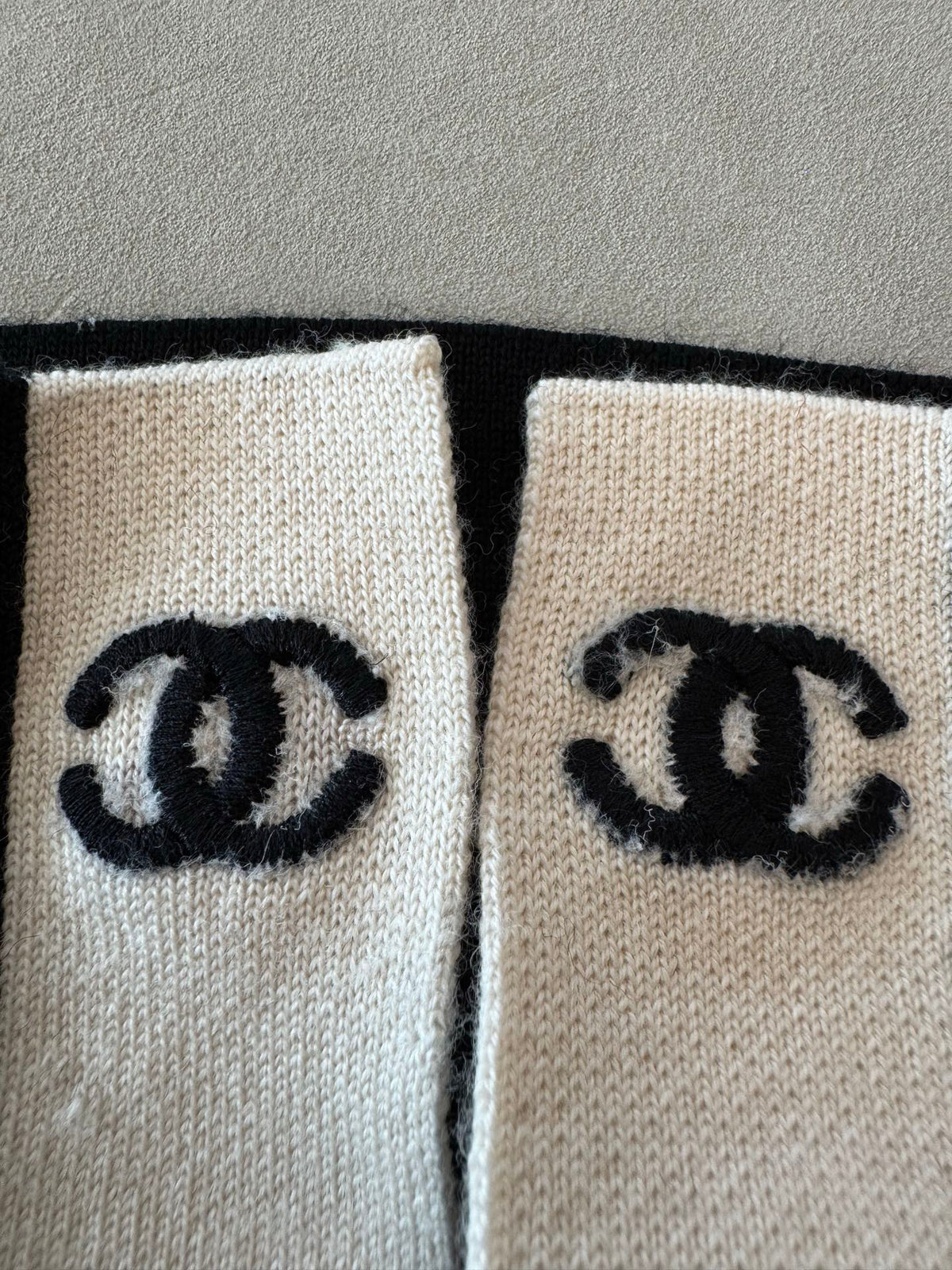 CHANEL - 26B Wool Knitwear