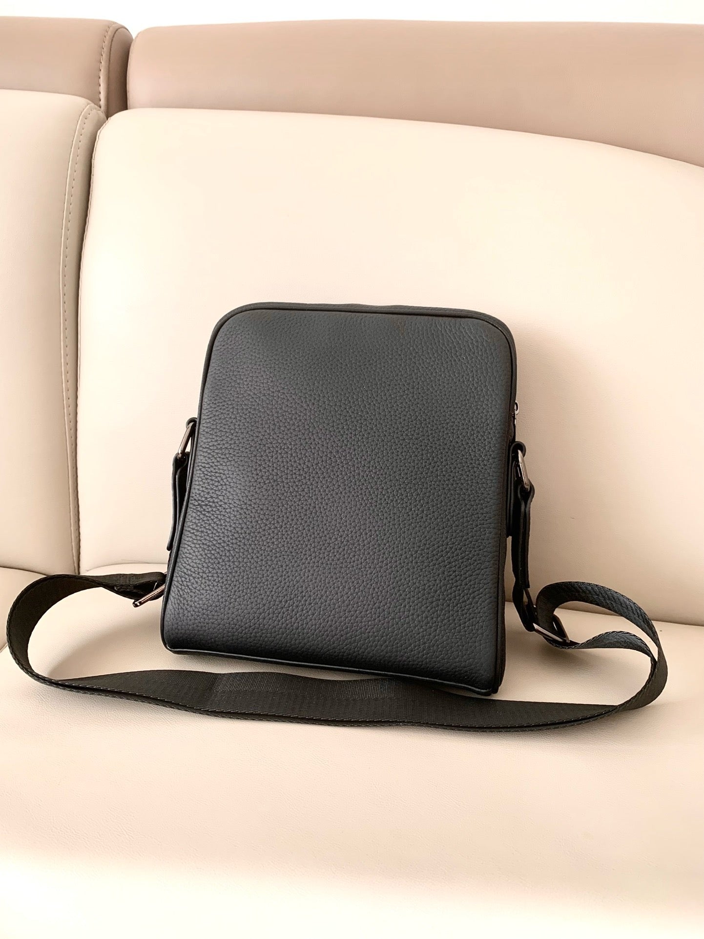 FENDI - leather cross bag