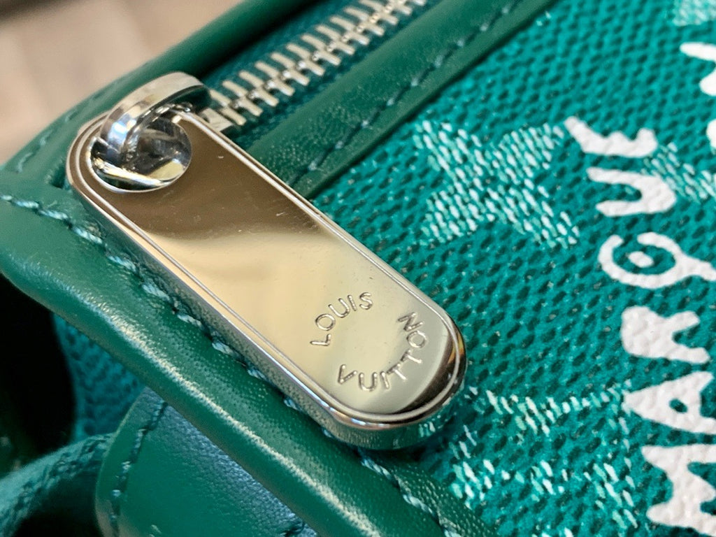 LOUIS VUITTON - Bosphore Wearable Wallet