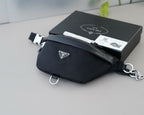 PRADA - Belt bag