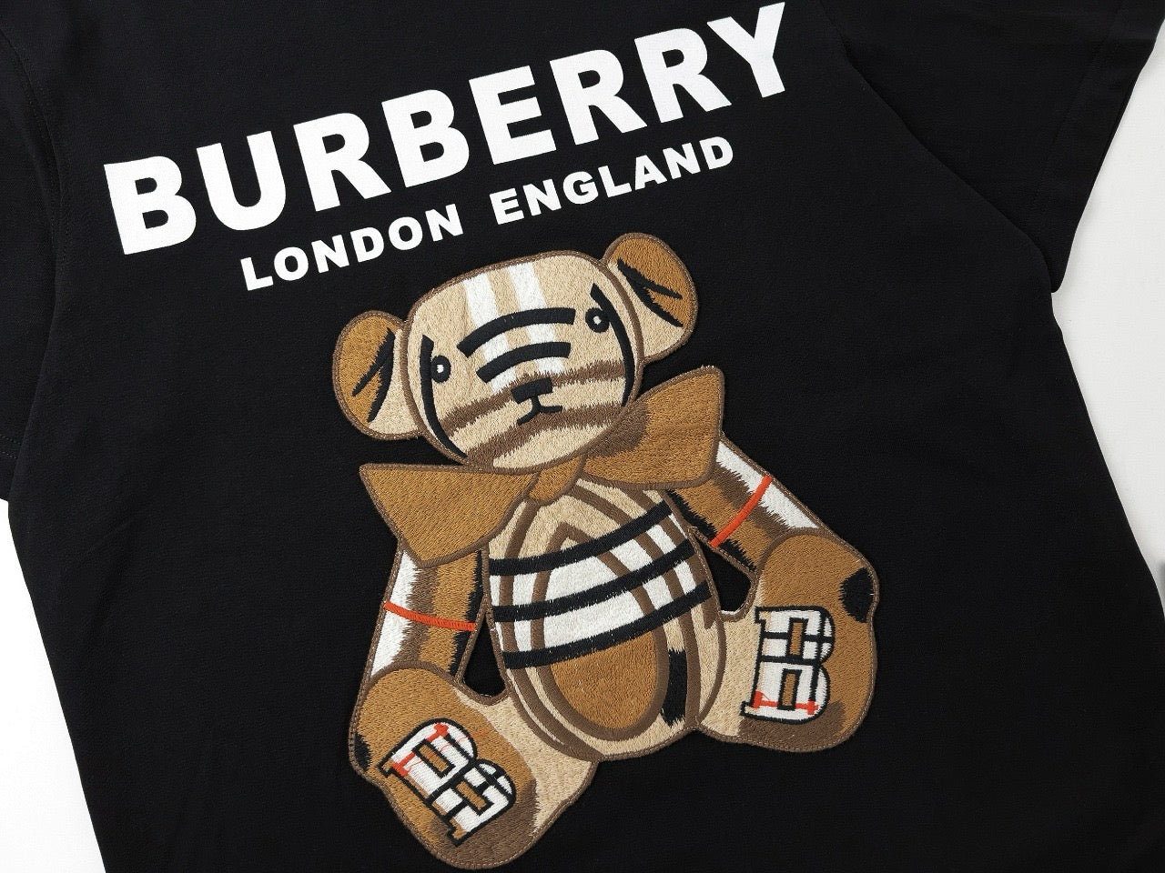 BURBERRY - T-shirt