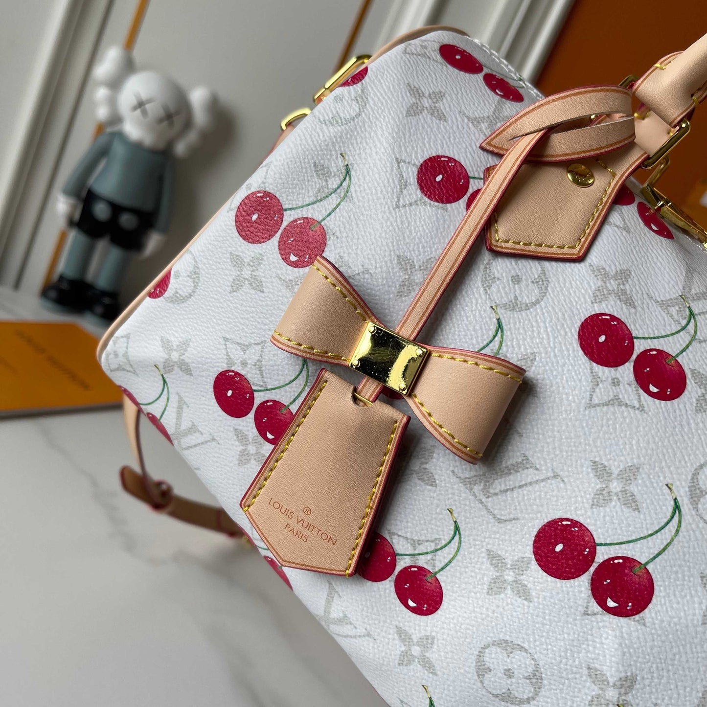 LOUIS VUITTON- Nano speedy