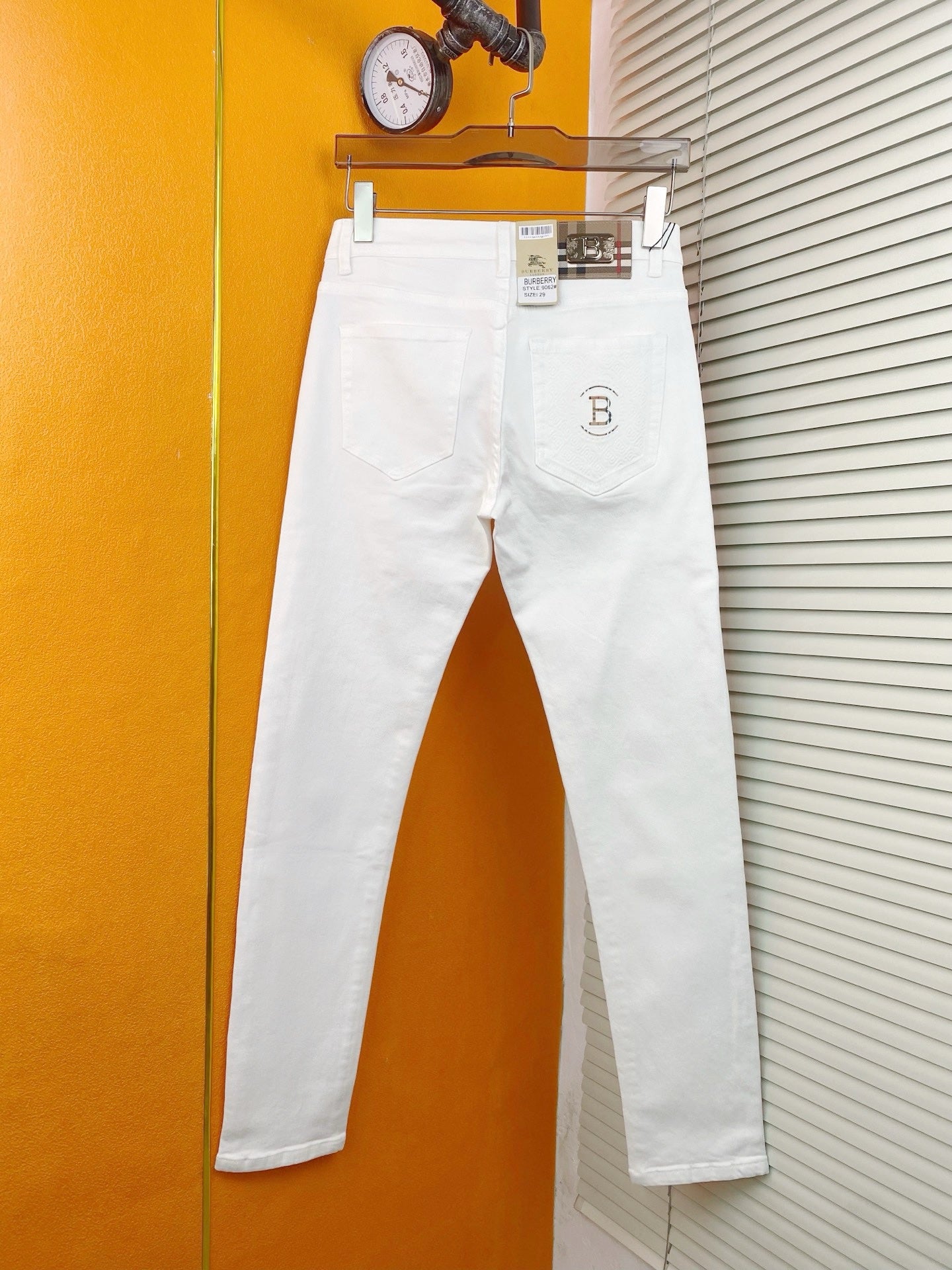 BURBERRY - Jeans