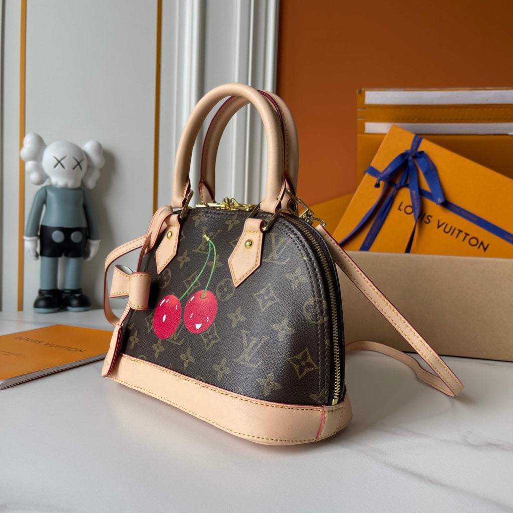 LOUIS VUITTON - Lv x TM nano alma